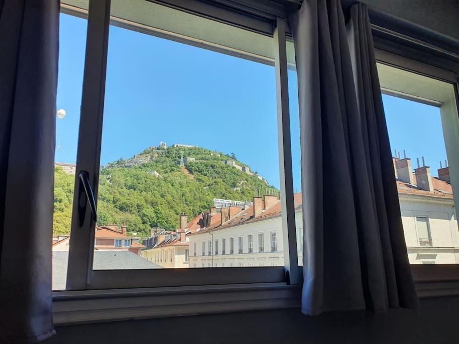 Grenoble: Jardin De Ville... Экстерьер фото